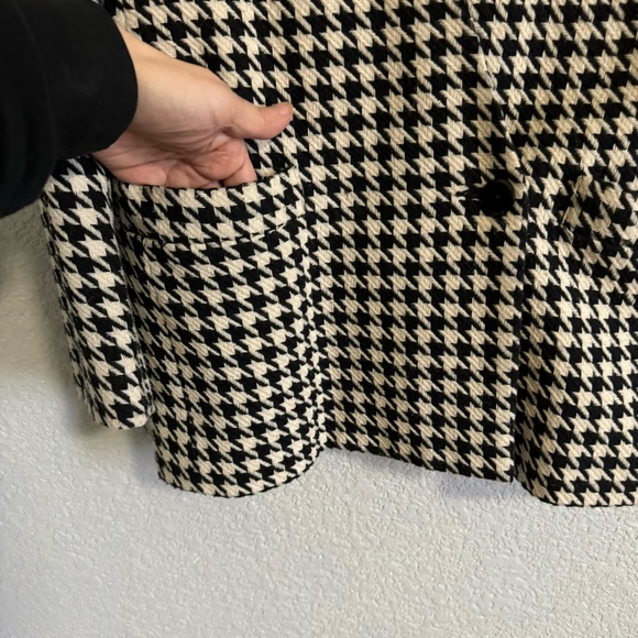 90’s Houndstooth Blazer - Picture 4 of 7